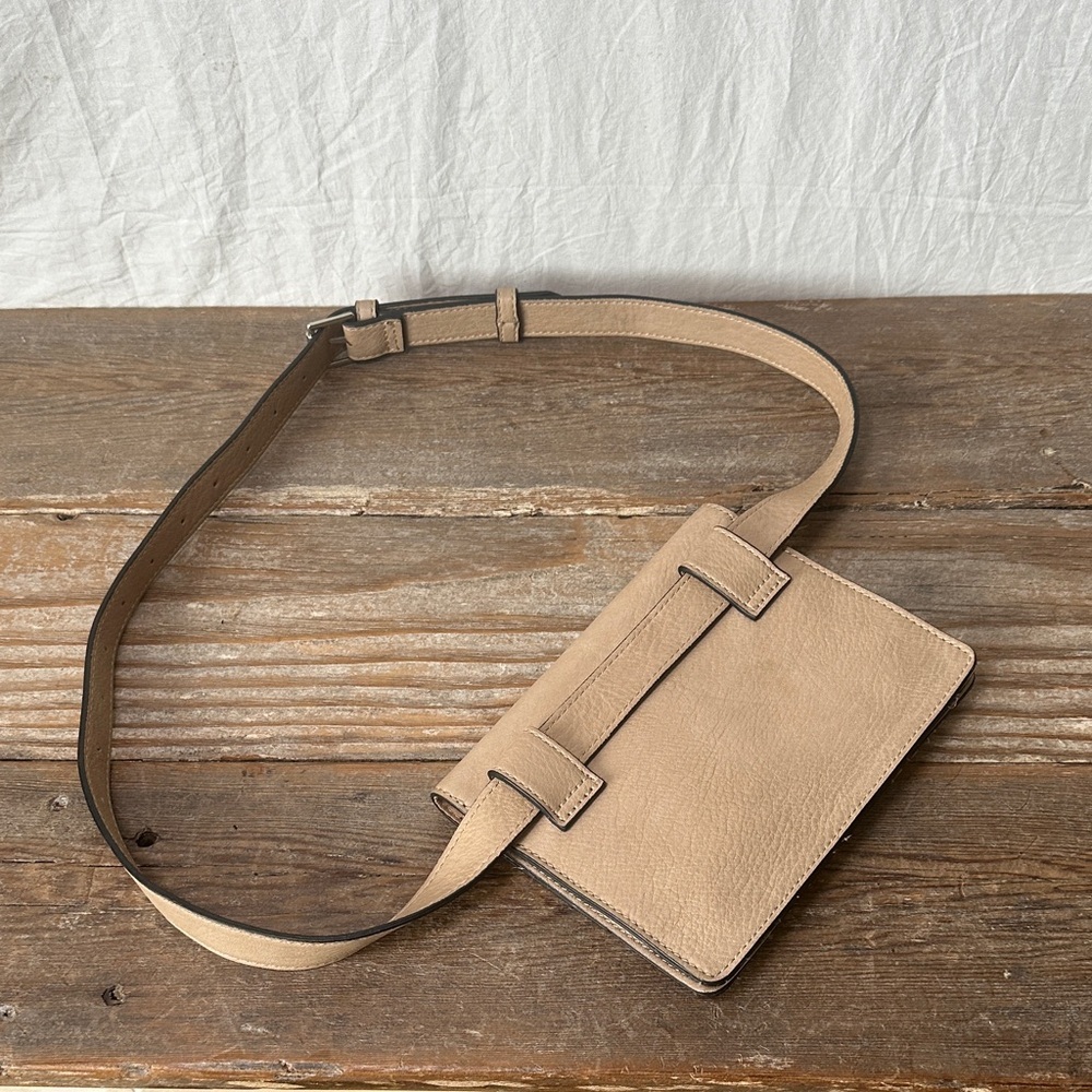 Express Tan Leather Belt Bag with Adjustable Strap - Picture 2 of 7